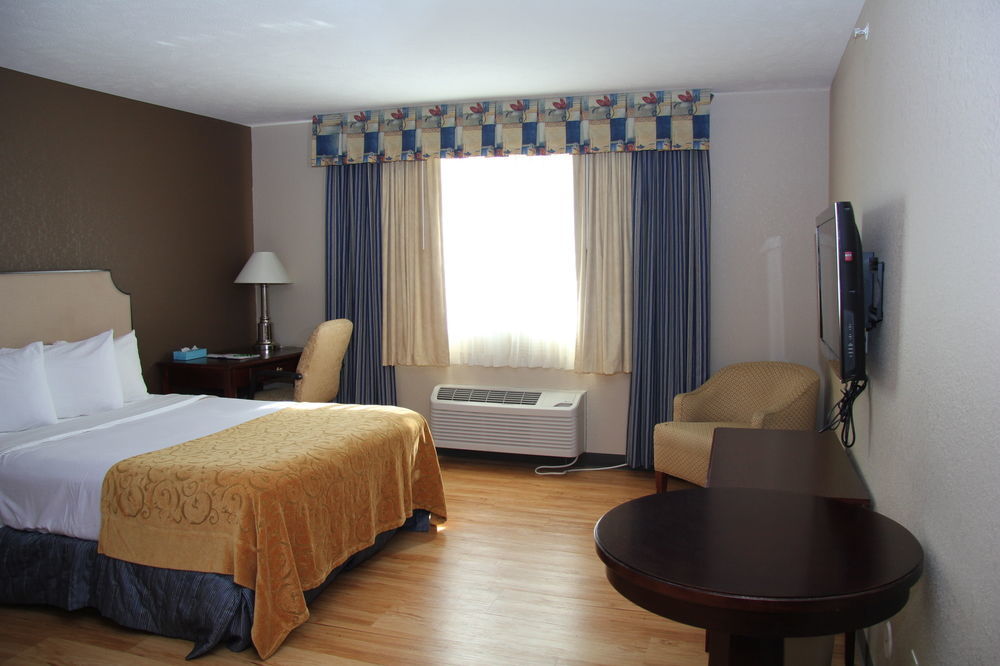 Green Acres Hotel Pittsfield Ngoại thất bức ảnh