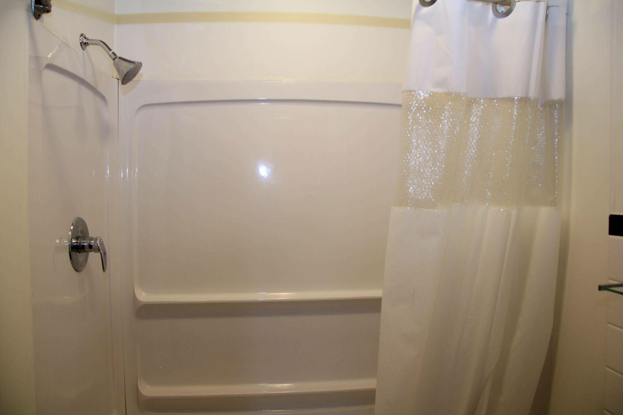 Green Acres Hotel Pittsfield Ngoại thất bức ảnh