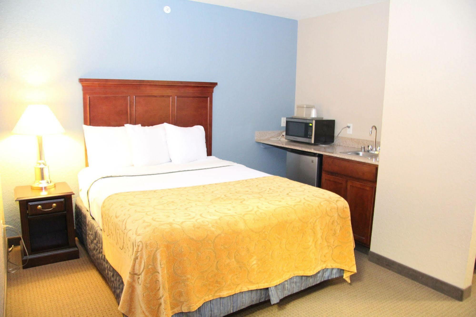 Green Acres Hotel Pittsfield Ngoại thất bức ảnh